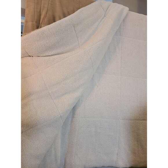 Sonoma King Comforter Set Camel – Reversible Micromink Sherpa 3-Piece Bedding - Picture 3 of 6